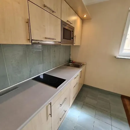 10q - Z6 101a Apartment Warsaw
